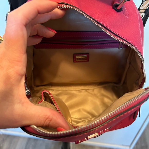 Guess Backpack - Picture 4 of 7